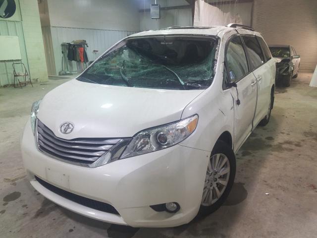 Photo 1 VIN: 5TDDZ3DCXHS159288 - TOYOTA SIENNA XLE 