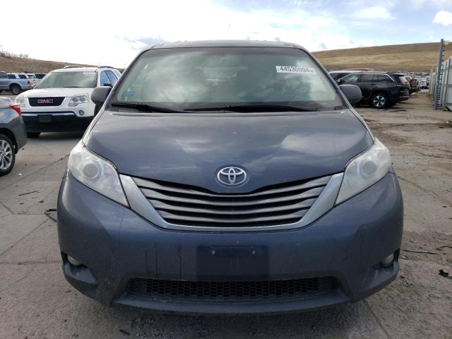 Photo 4 VIN: 5TDDZ3DCXHS161039 - TOYOTA SIENNA XLE 