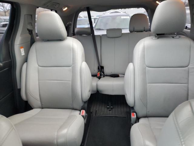 Photo 9 VIN: 5TDDZ3DCXHS172753 - TOYOTA SIENNA XLE 