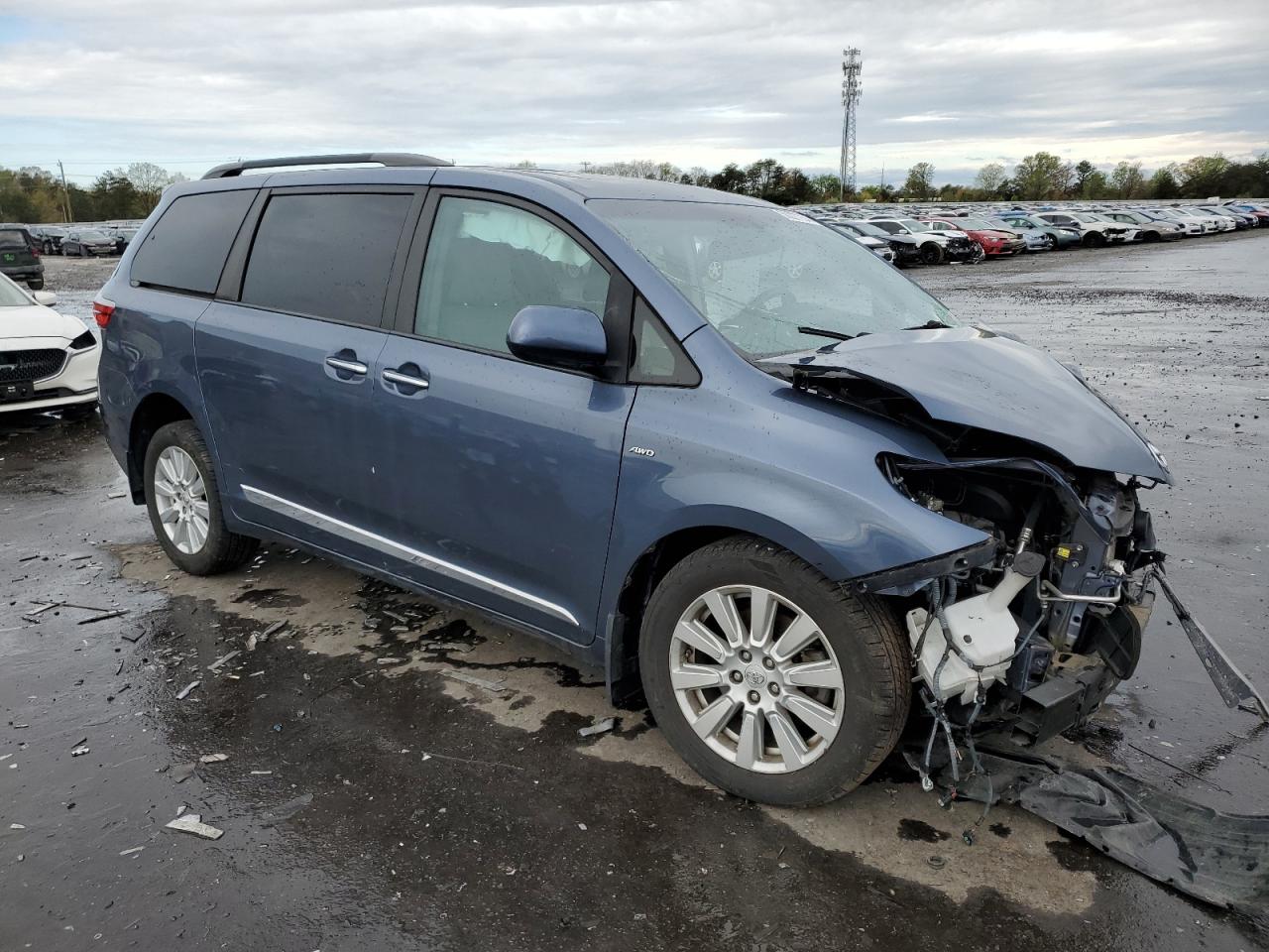 Photo 3 VIN: 5TDDZ3DCXHS176754 - TOYOTA SIENNA 