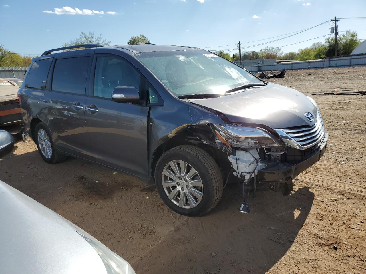 Photo 3 VIN: 5TDDZ3DCXHS178407 - TOYOTA SIENNA 