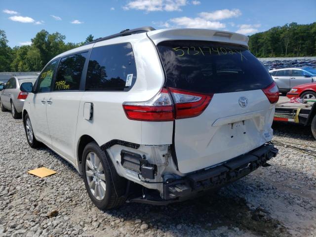 Photo 2 VIN: 5TDDZ3DCXHS181520 - TOYOTA SIENNA XLE 