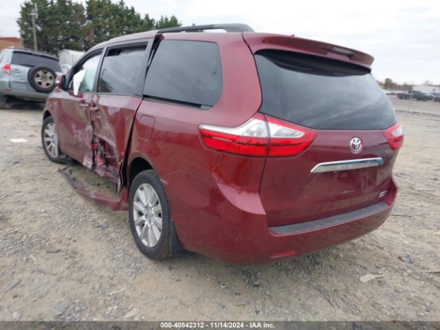 Photo 2 VIN: 5TDDZ3DCXHS183400 - TOYOTA SIENNA 