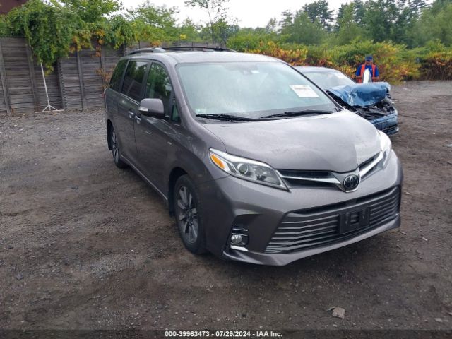 Photo 0 VIN: 5TDDZ3DCXKS218797 - TOYOTA SIENNA 