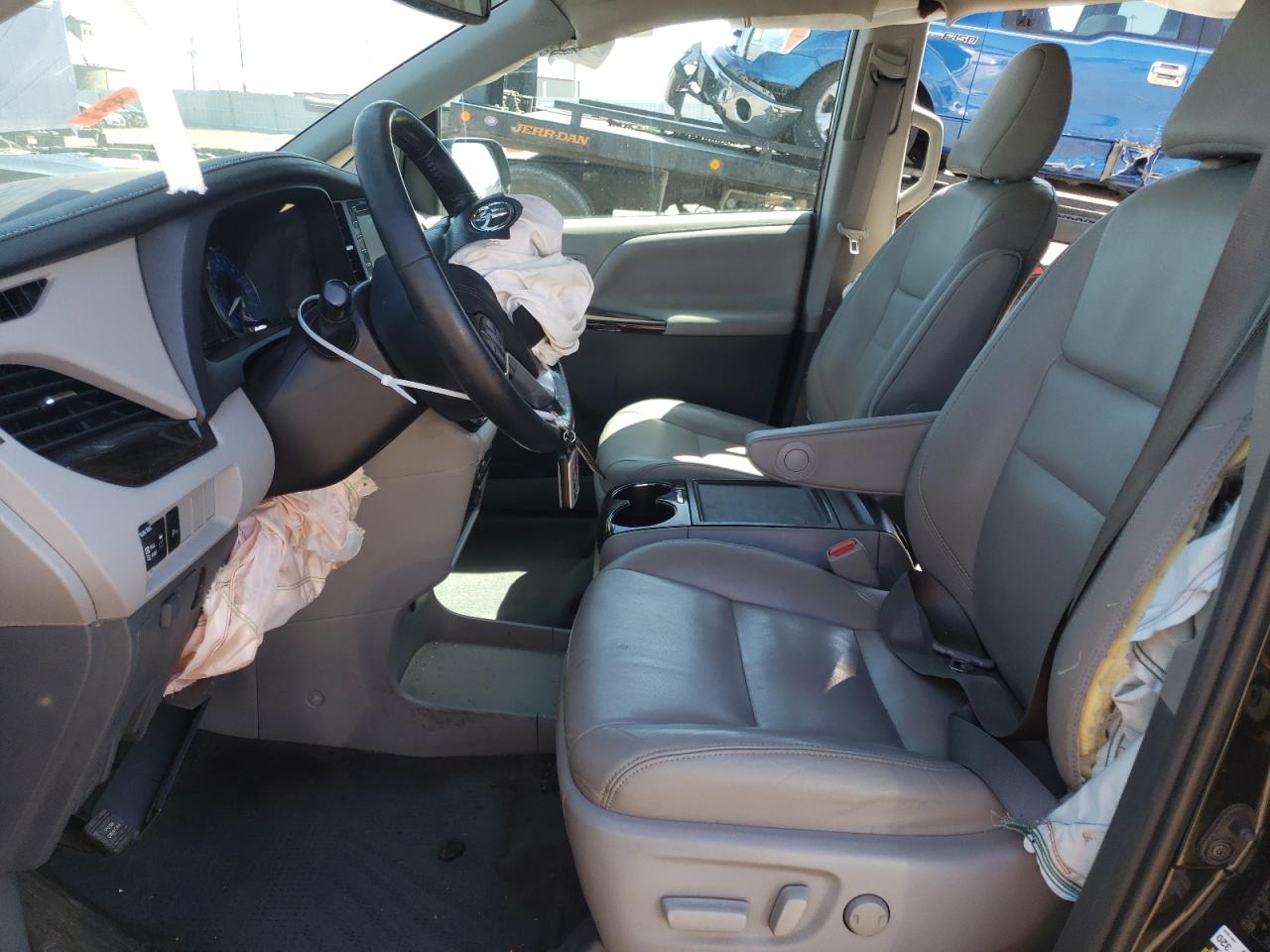 Photo 6 VIN: 5TDDZ3DCXKS220419 - TOYOTA SIENNA 