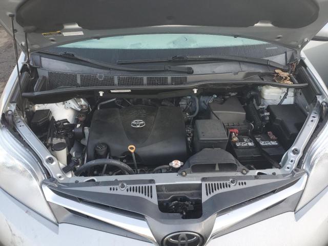 Photo 11 VIN: 5TDDZ3DCXKS227659 - TOYOTA SIENNA XLE 