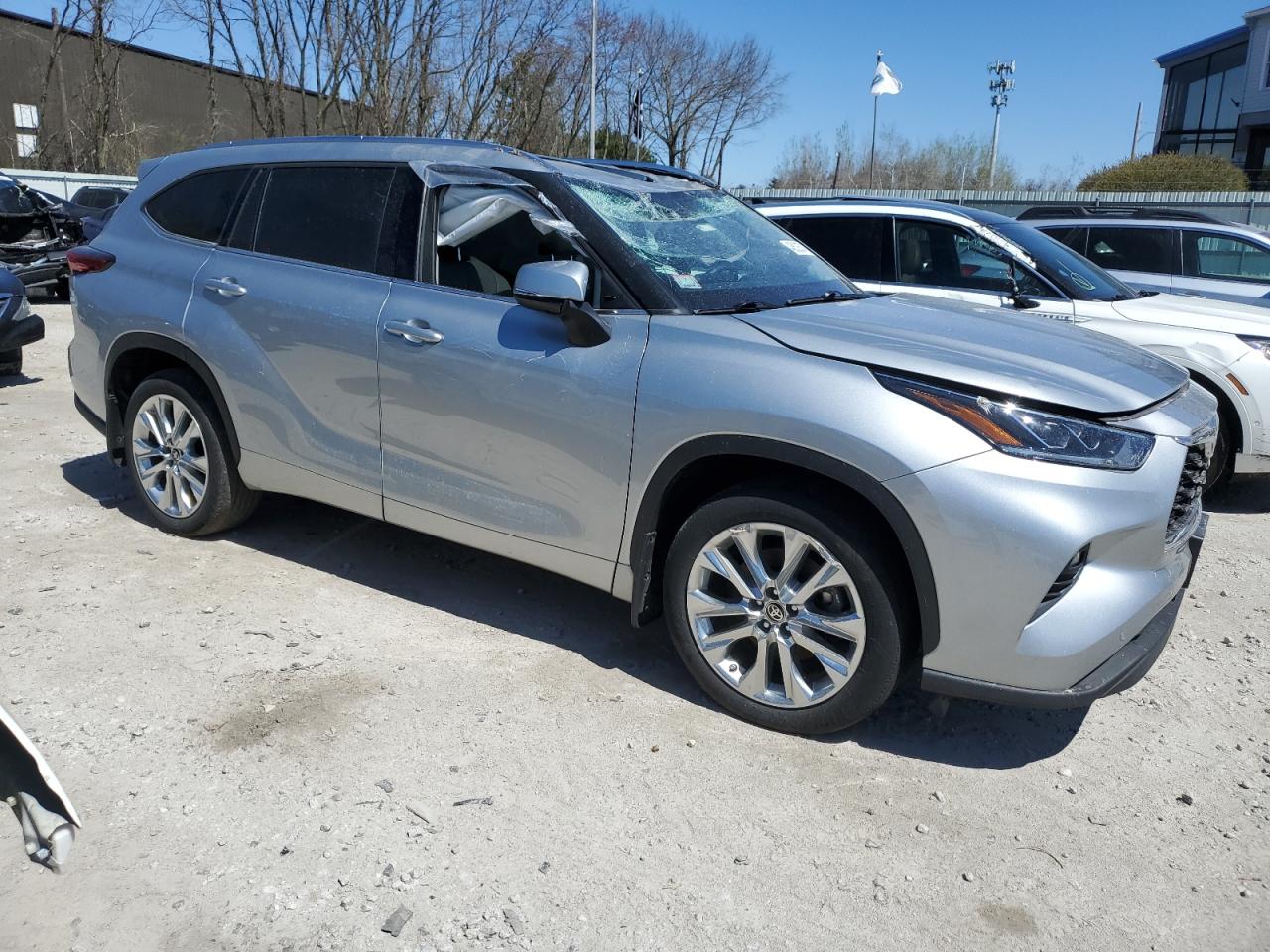 Photo 3 VIN: 5TDDZRBH0MS099954 - TOYOTA HIGHLANDER 