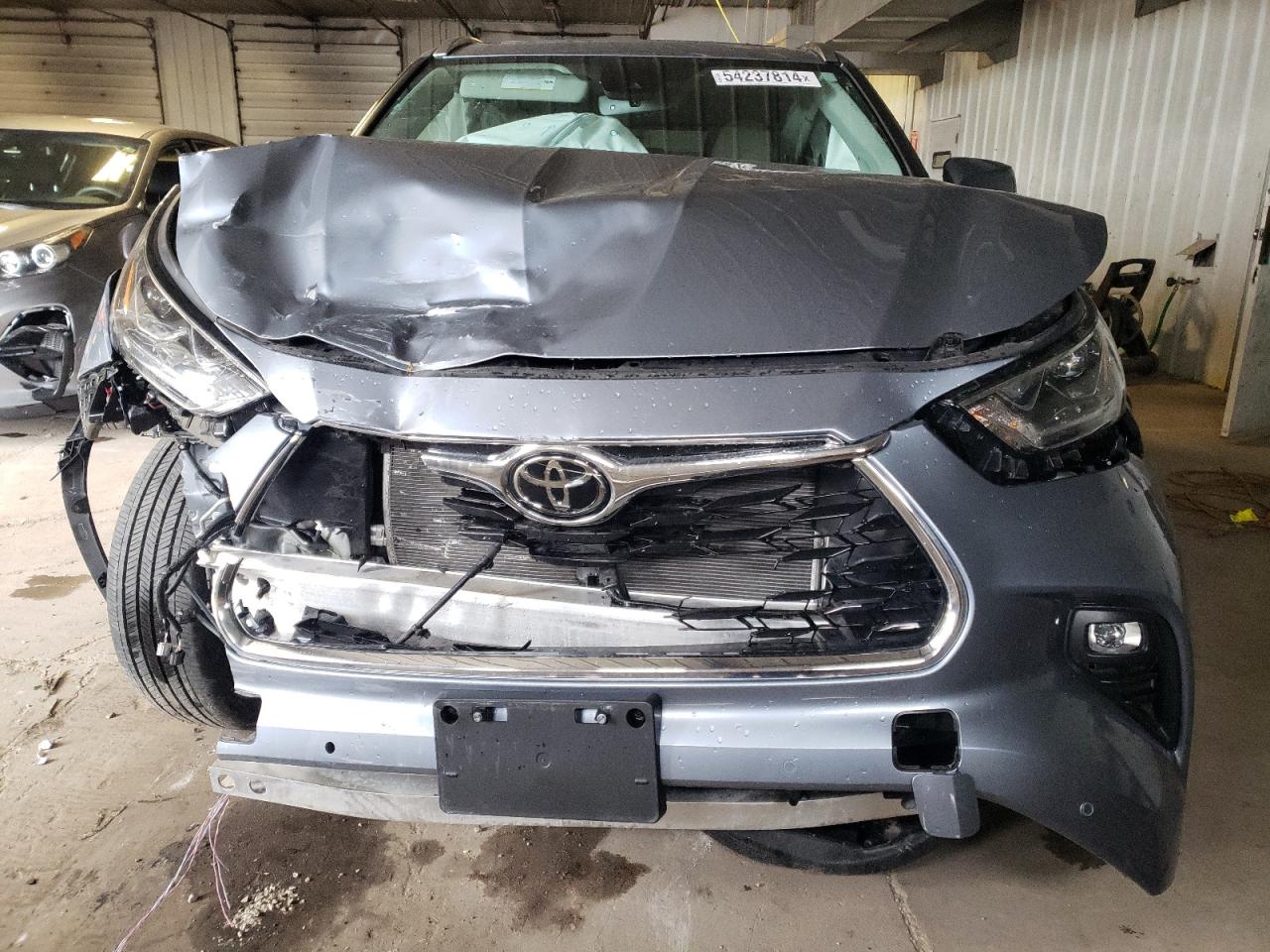 Photo 4 VIN: 5TDDZRBH9MS145443 - TOYOTA HIGHLANDER 