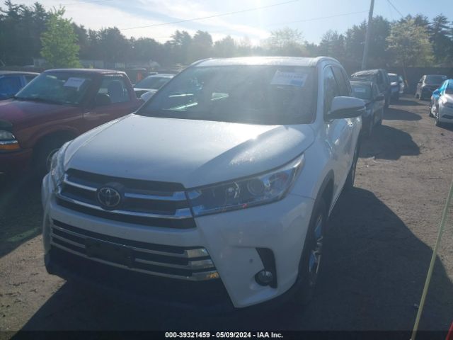 Photo 1 VIN: 5TDDZRFH0JS855482 - TOYOTA HIGHLANDER 