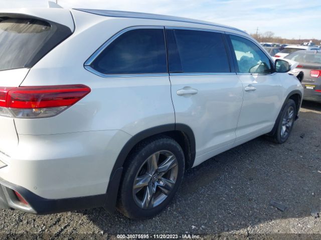 Photo 3 VIN: 5TDDZRFH0JS908942 - TOYOTA HIGHLANDER 