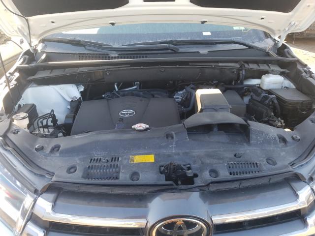 Photo 6 VIN: 5TDDZRFH0KS989149 - TOYOTA HIGHLANDER 