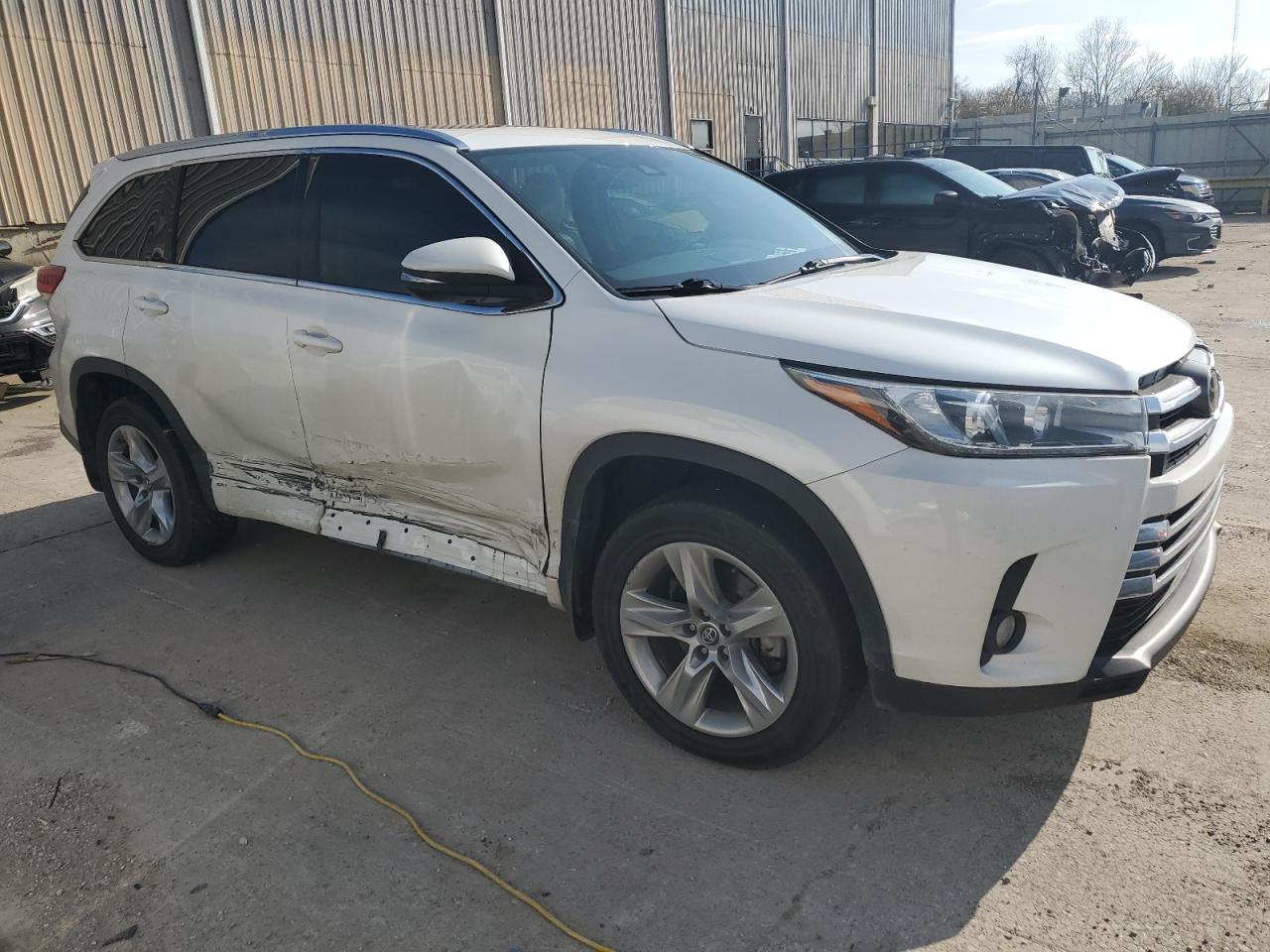 Photo 3 VIN: 5TDDZRFH1HS469082 - TOYOTA HIGHLANDER 