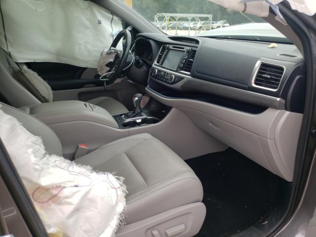 Photo 4 VIN: 5TDDZRFH1JS816318 - TOYOTA HIGHLANDER 