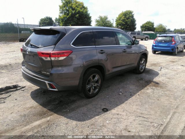 Photo 3 VIN: 5TDDZRFH1JS826301 - TOYOTA HIGHLANDER 