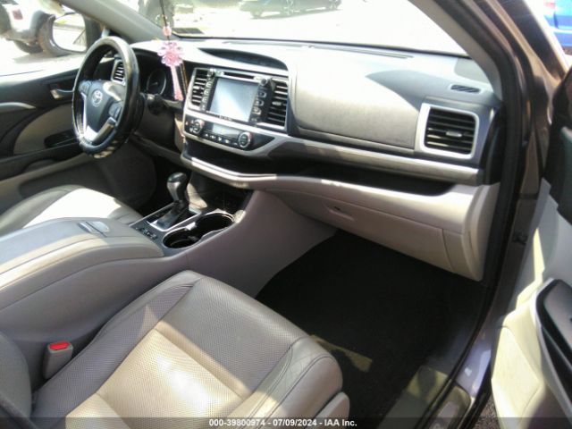 Photo 4 VIN: 5TDDZRFH1JS826301 - TOYOTA HIGHLANDER 