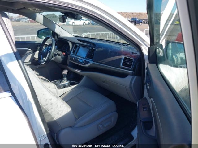 Photo 4 VIN: 5TDDZRFH1KS703356 - TOYOTA HIGHLANDER 