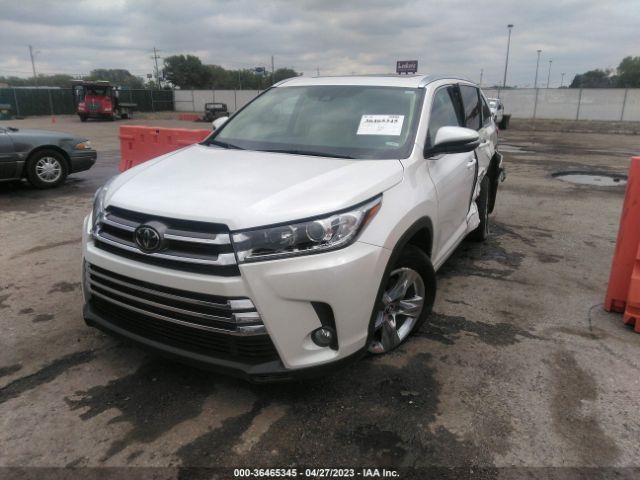 Photo 1 VIN: 5TDDZRFH2JS832141 - TOYOTA HIGHLANDER 