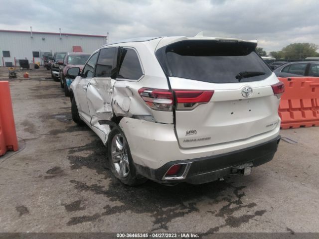 Photo 2 VIN: 5TDDZRFH2JS832141 - TOYOTA HIGHLANDER 