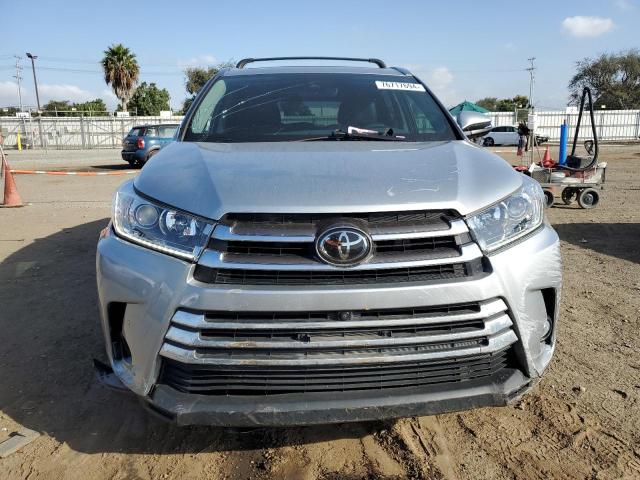 Photo 4 VIN: 5TDDZRFH4HS476379 - TOYOTA HIGHLANDER 