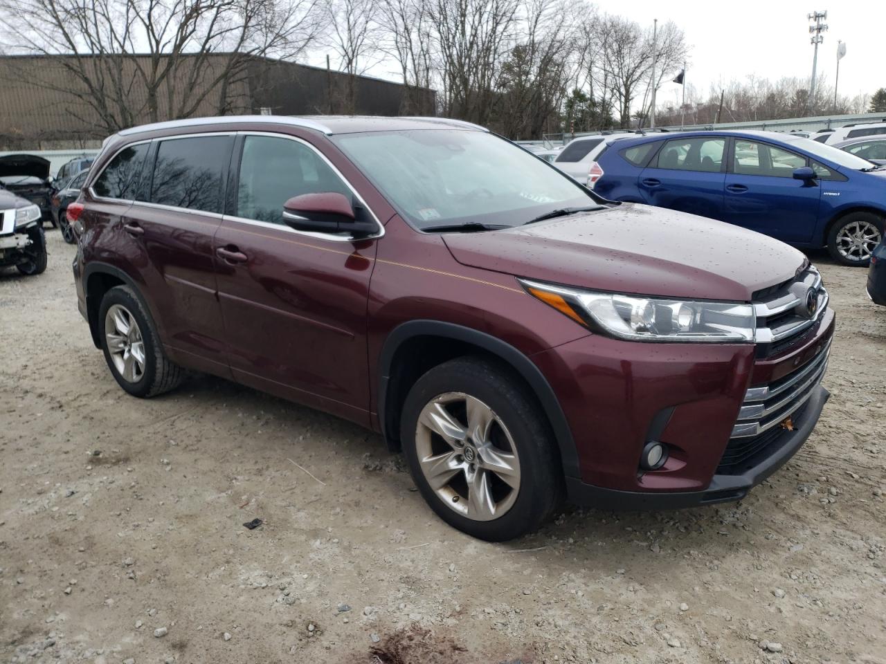 Photo 3 VIN: 5TDDZRFH4JS892986 - TOYOTA HIGHLANDER 