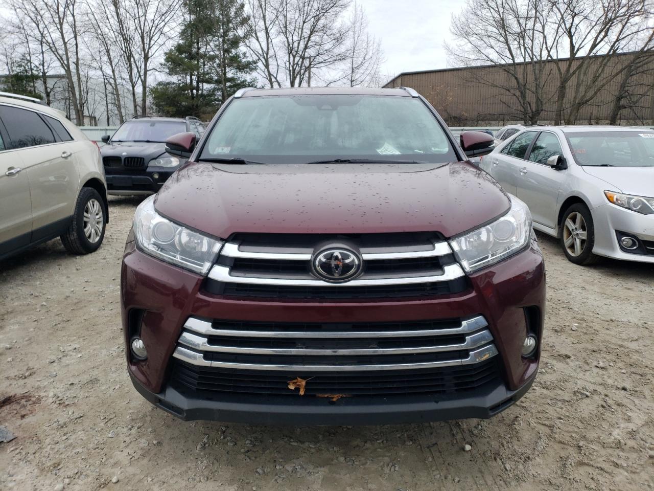 Photo 4 VIN: 5TDDZRFH4JS892986 - TOYOTA HIGHLANDER 