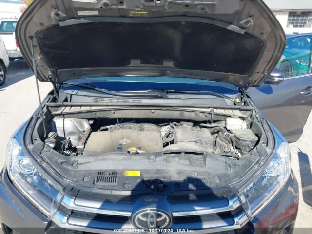 Photo 9 VIN: 5TDDZRFH5HS394466 - TOYOTA HIGHLANDER 