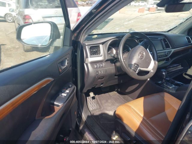 Photo 4 VIN: 5TDDZRFH5KS705983 - TOYOTA HIGHLANDER 