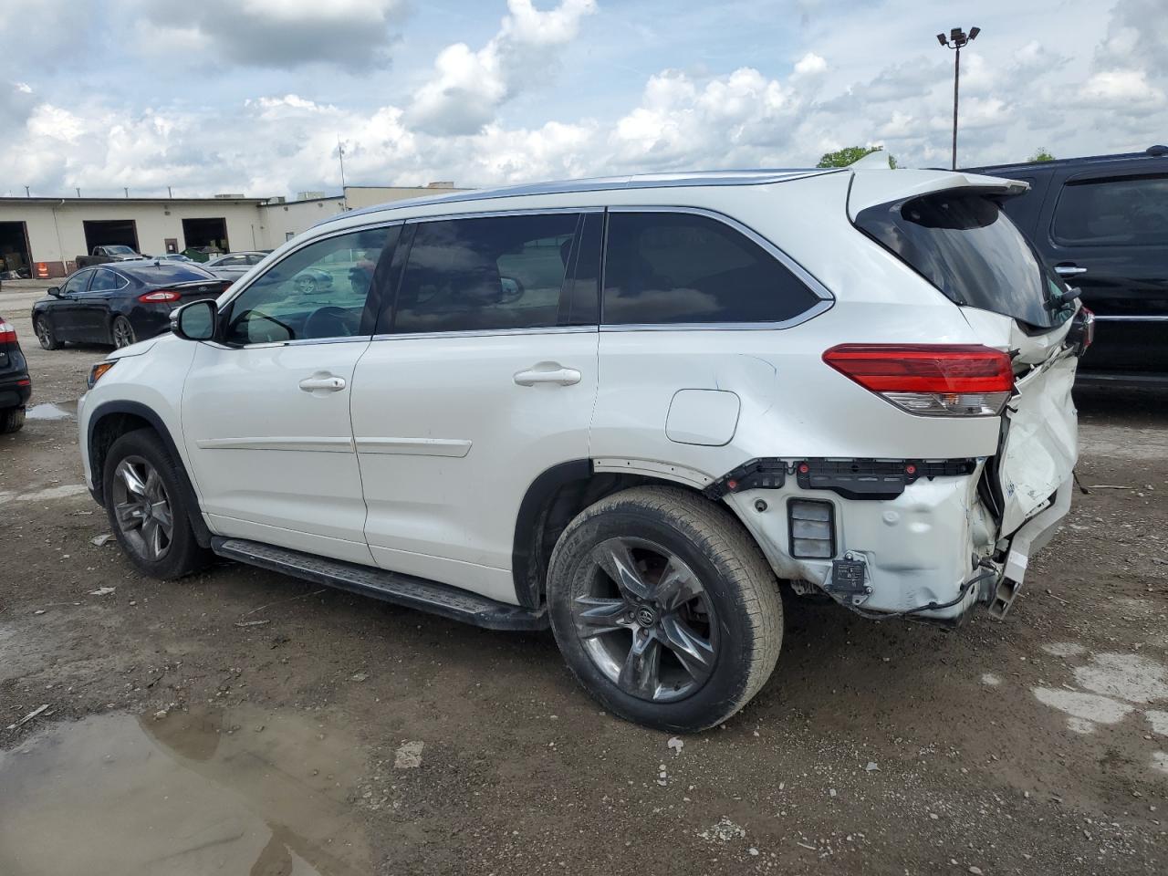 Photo 1 VIN: 5TDDZRFH6JS910470 - TOYOTA HIGHLANDER 