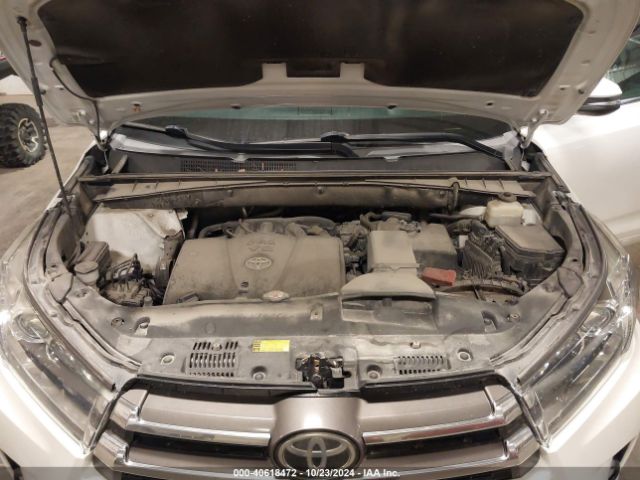 Photo 9 VIN: 5TDDZRFH7JS490122 - TOYOTA HIGHLANDER 