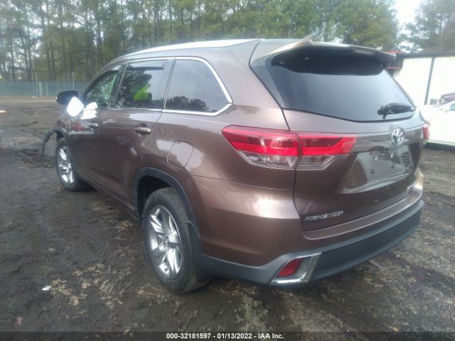 Photo 2 VIN: 5TDDZRFH7JS830353 - TOYOTA HIGHLANDER 