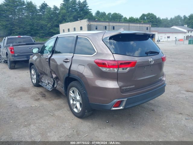 Photo 2 VIN: 5TDDZRFH7JS830949 - TOYOTA HIGHLANDER 