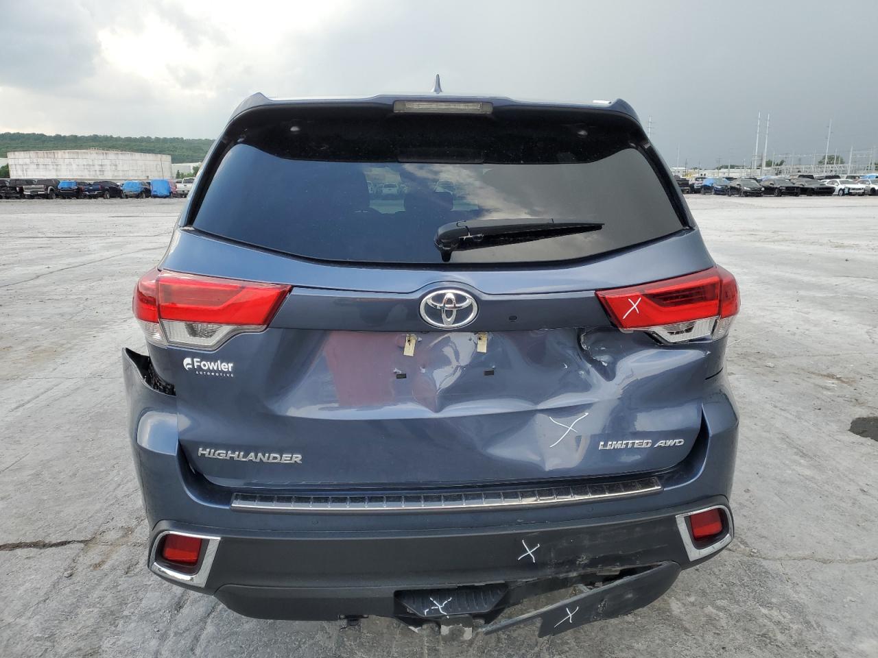 Photo 5 VIN: 5TDDZRFH7JS895946 - TOYOTA HIGHLANDER 