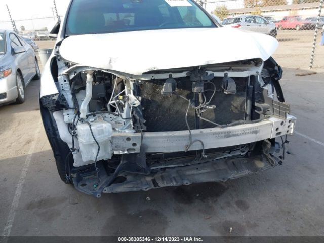 Photo 5 VIN: 5TDDZRFH8JS805641 - TOYOTA HIGHLANDER 