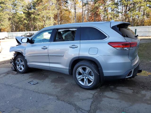 Photo 1 VIN: 5TDDZRFH8JS840549 - TOYOTA HIGHLANDER 