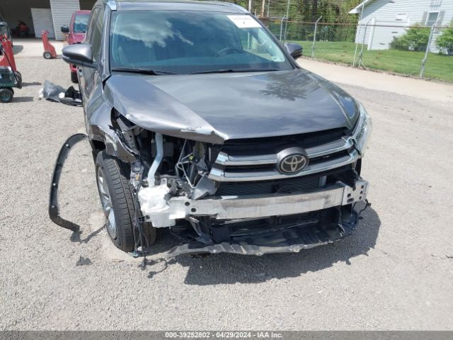 Photo 5 VIN: 5TDDZRFH8JS855066 - TOYOTA HIGHLANDER 