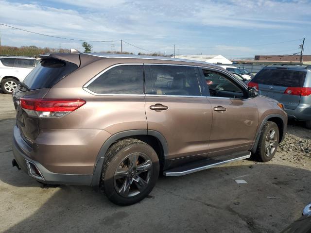 Photo 2 VIN: 5TDDZRFH9JS824571 - TOYOTA HIGHLANDER 