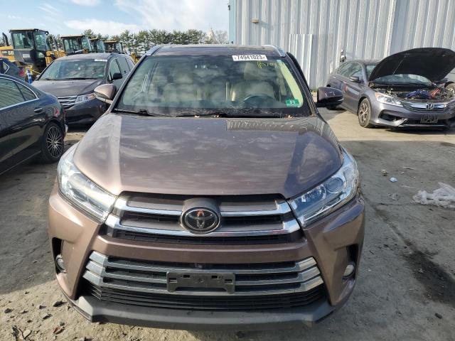 Photo 4 VIN: 5TDDZRFH9JS824571 - TOYOTA HIGHLANDER 