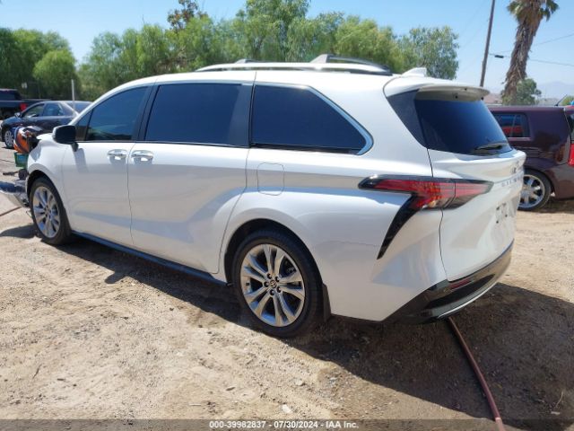 Photo 2 VIN: 5TDERKEC0PS147923 - TOYOTA SIENNA 