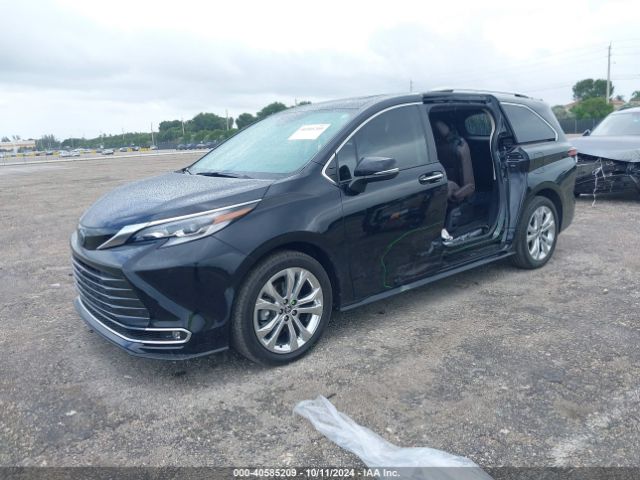 Photo 1 VIN: 5TDERKEC0PS149249 - TOYOTA SIENNA 