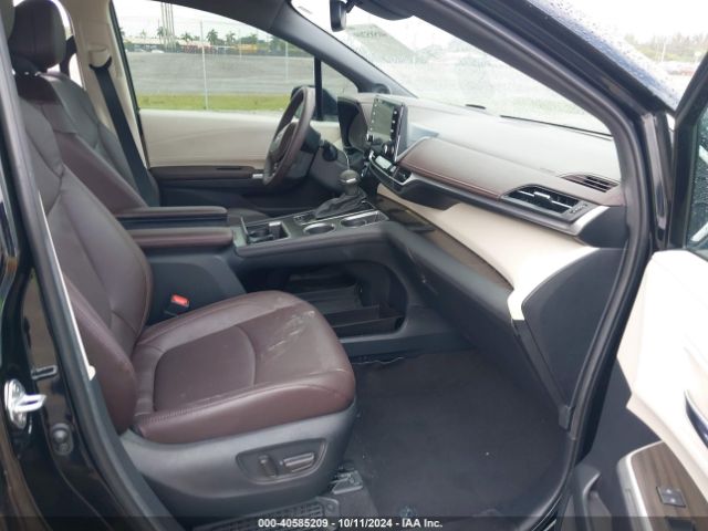 Photo 4 VIN: 5TDERKEC0PS149249 - TOYOTA SIENNA 