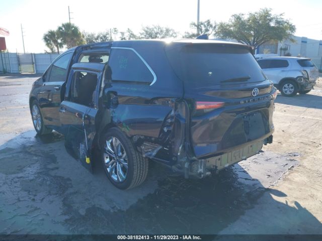 Photo 2 VIN: 5TDERKEC2PS177182 - TOYOTA SIENNA 