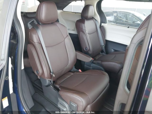 Photo 7 VIN: 5TDERKEC3RS183317 - TOYOTA SIENNA 