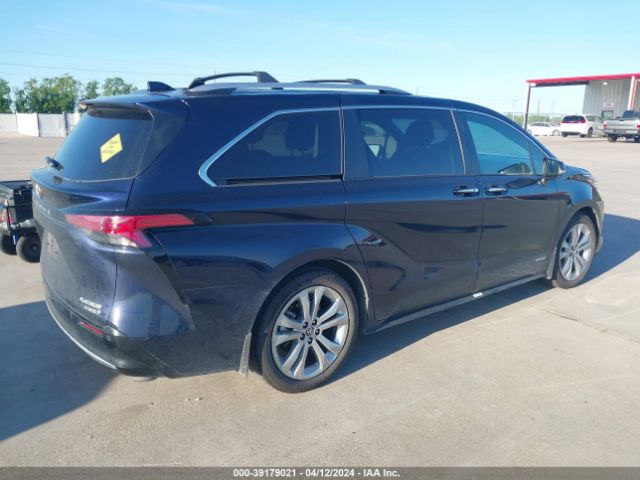 Photo 3 VIN: 5TDERKEC6MS031539 - TOYOTA SIENNA 