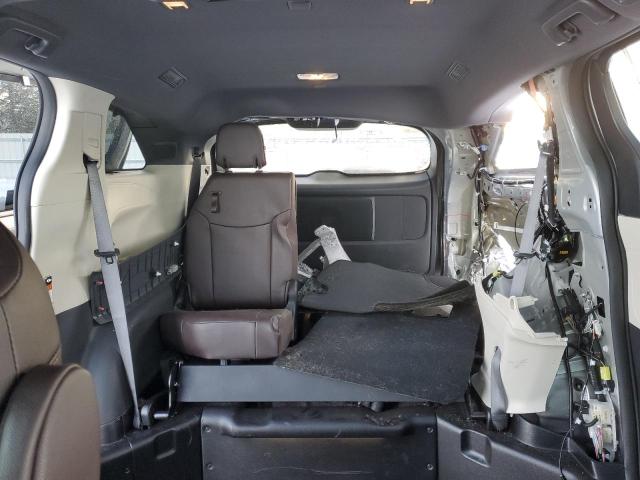 Photo 9 VIN: 5TDERKECXNS121858 - TOYOTA SIENNA LIM 