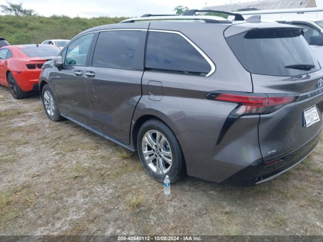 Photo 2 VIN: 5TDESKFC2PS106874 - TOYOTA SIENNA 