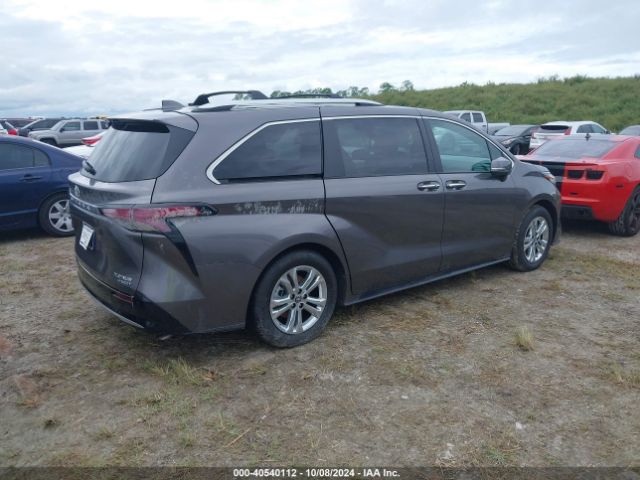 Photo 3 VIN: 5TDESKFC2PS106874 - TOYOTA SIENNA 