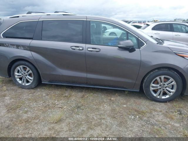 Photo 4 VIN: 5TDESKFC2PS106874 - TOYOTA SIENNA 