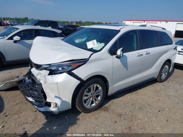 Photo 1 VIN: 5TDESKFC3RS126473 - TOYOTA SIENNA 