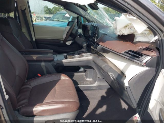 Photo 4 VIN: 5TDESKFC5RS128323 - TOYOTA SIENNA 