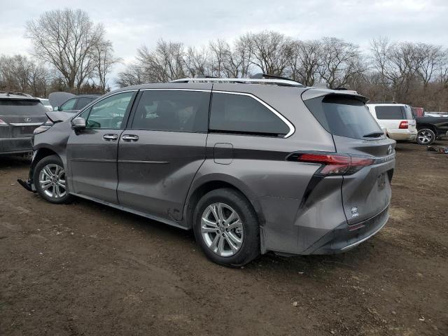 Photo 1 VIN: 5TDESKFC7RS120515 - TOYOTA SIENNA 